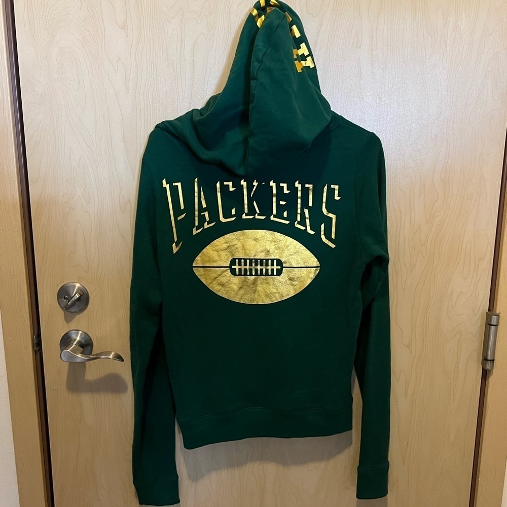 VS pink packers hoodie